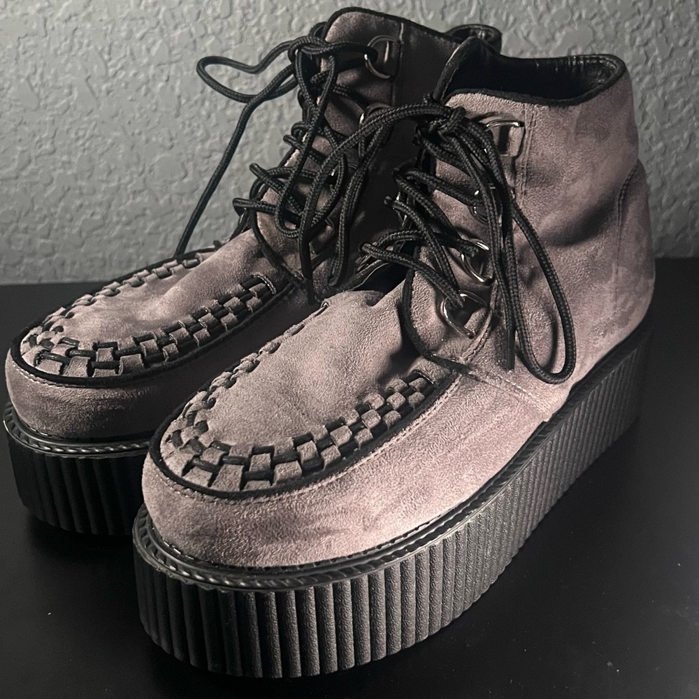 Edgy Black and Gray Platform Creepers Hightop Shoes with Checkerboard Accents